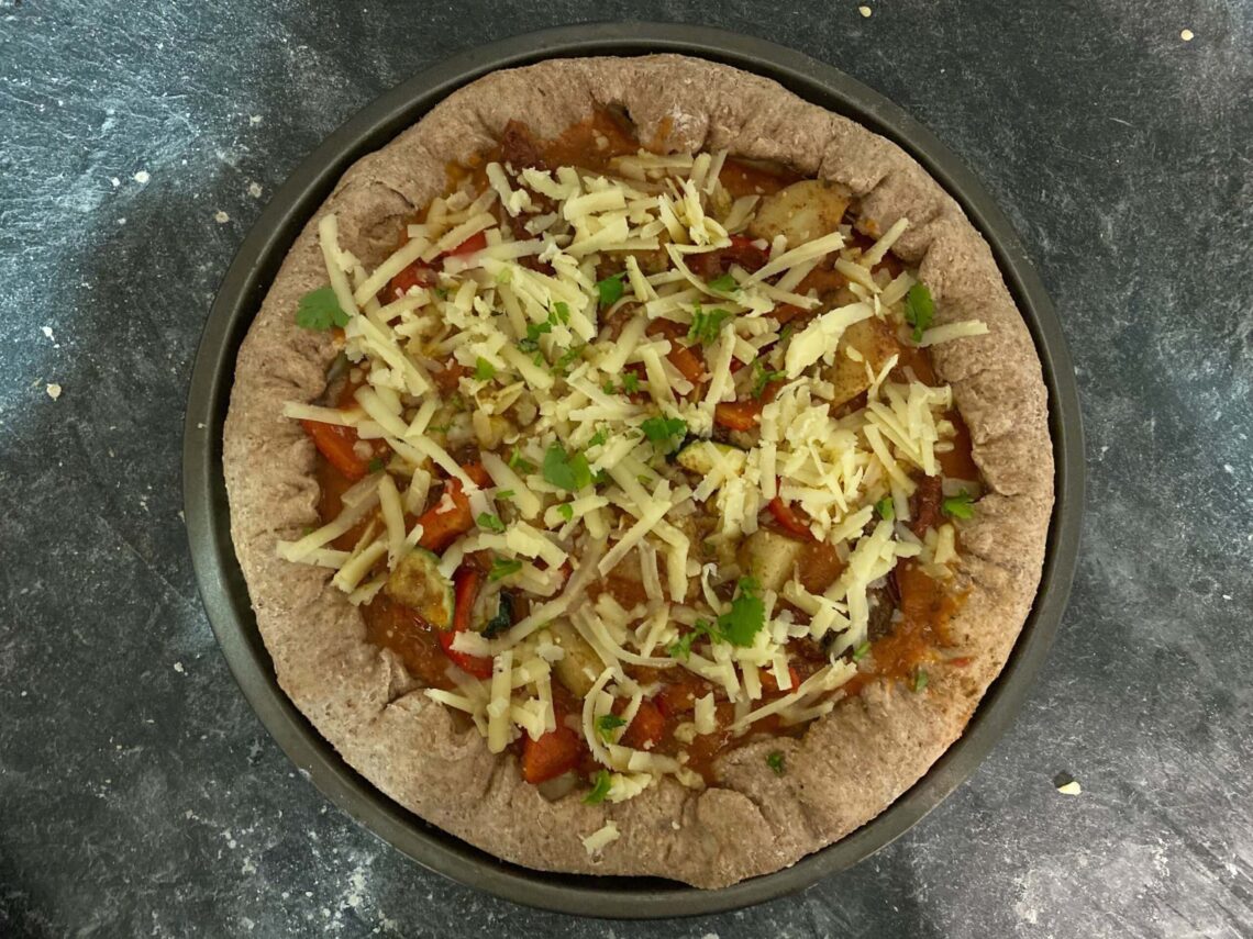 vegetable and cheese leftover pizza