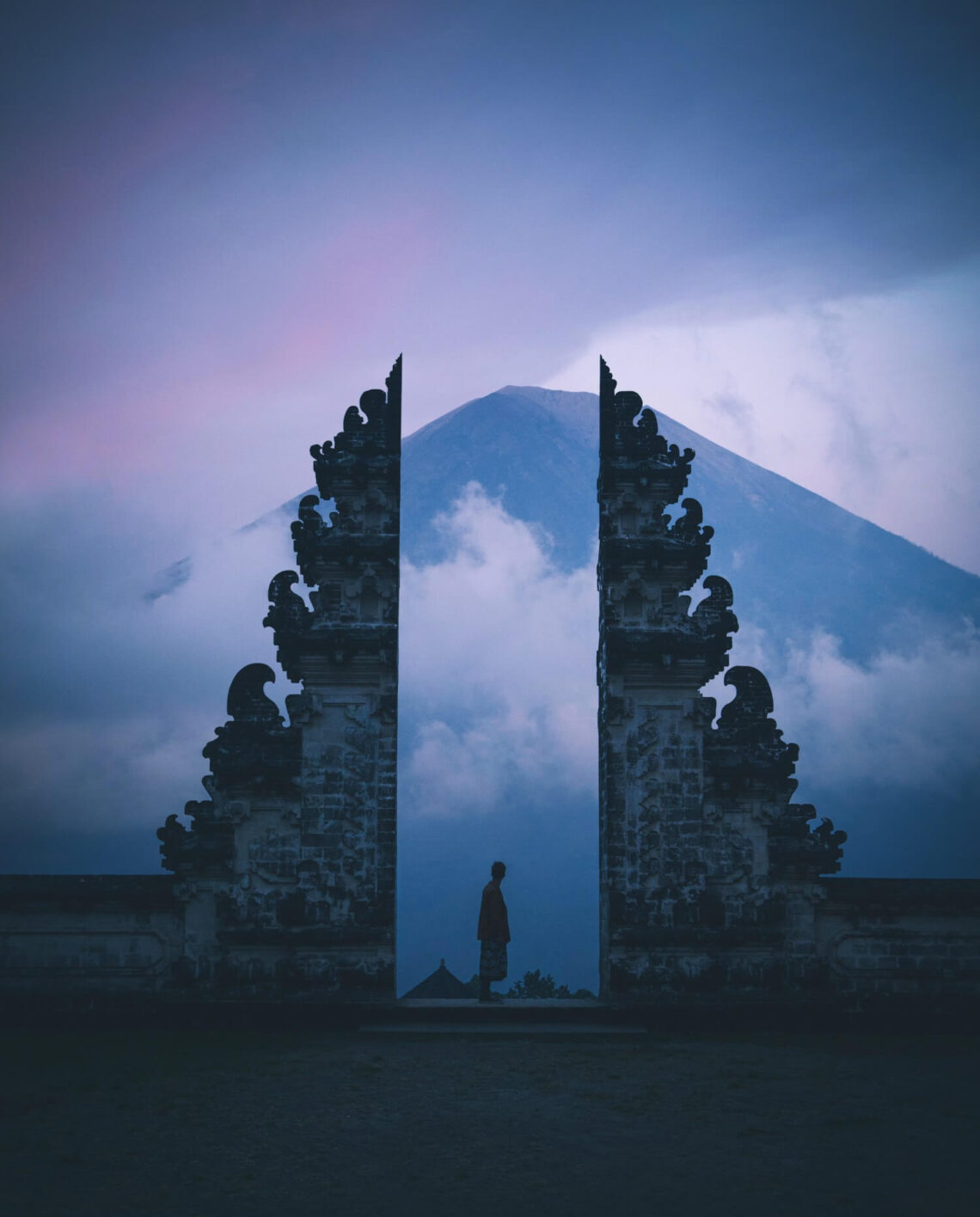 Pura Lempuyang temple sunrise