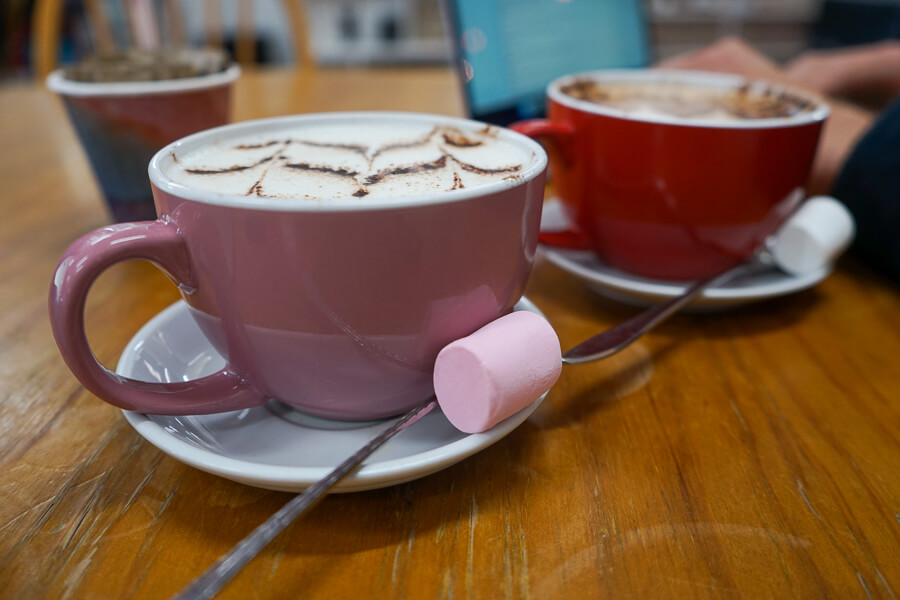 The huge mugs at Choco L'Art cafe in Kingscote