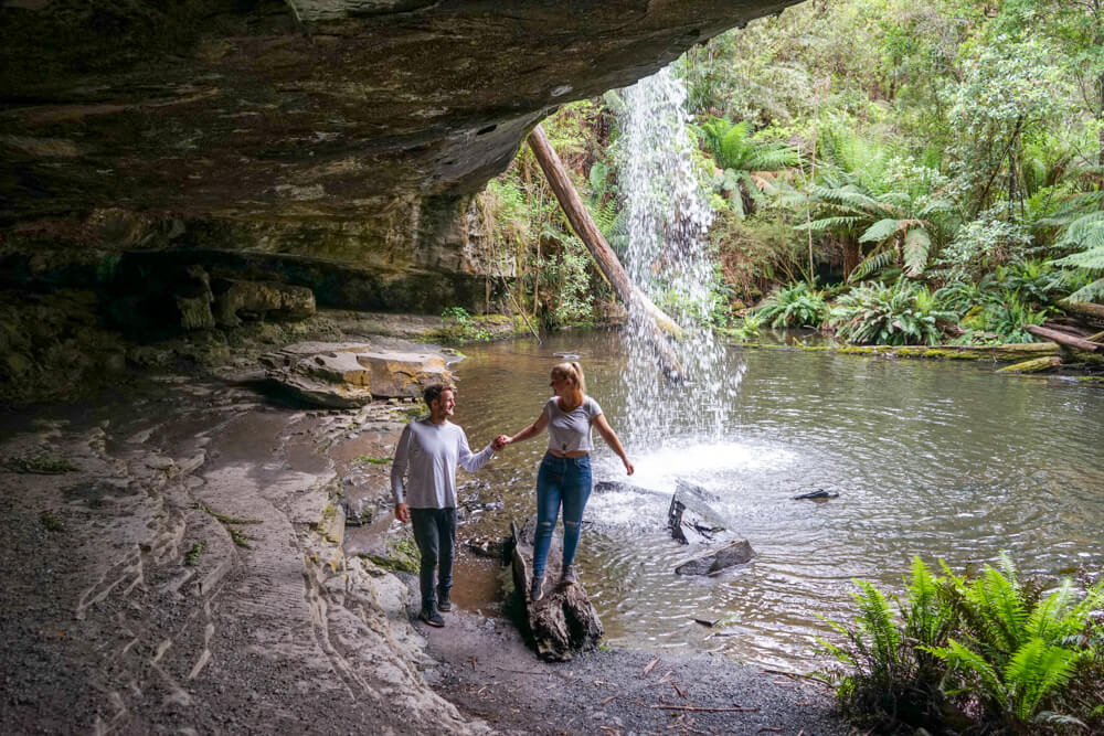 lower kalimna falls cave