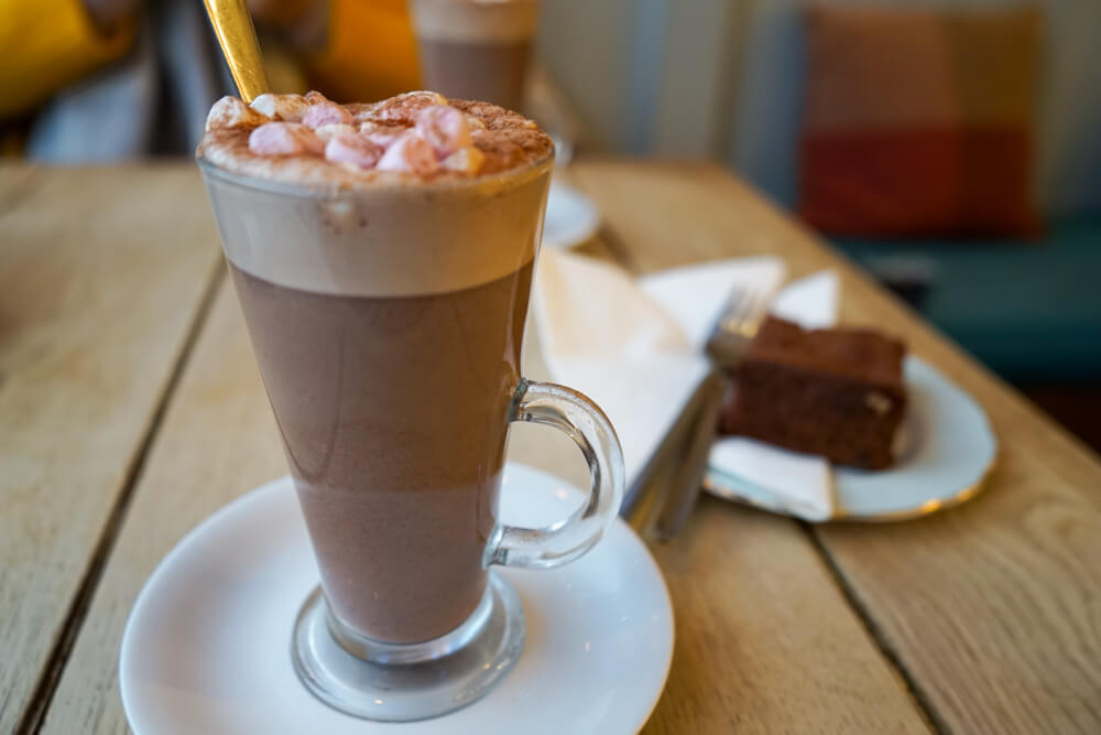 hot chocolate and marshmallows and chocolate brownie