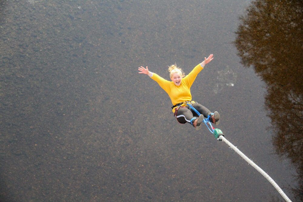 gemma bungee jumping