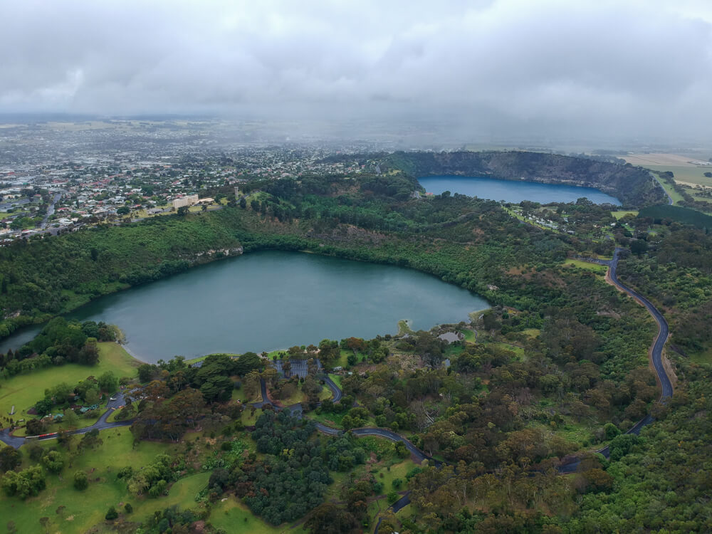 mt gambier lakes