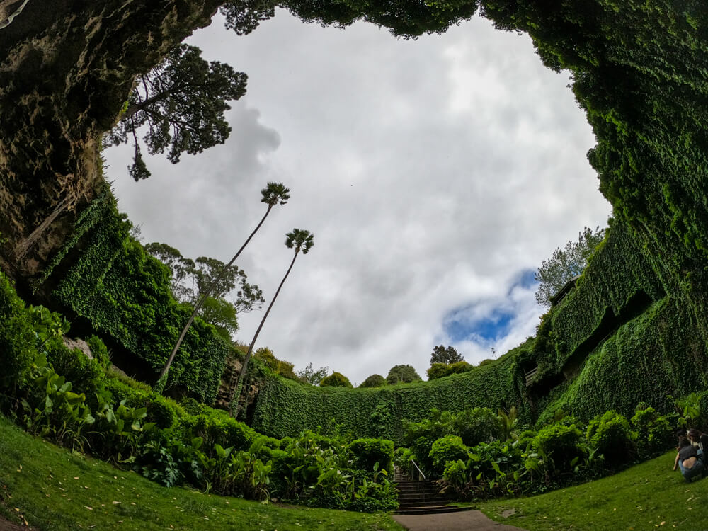 mt gambier sink hole