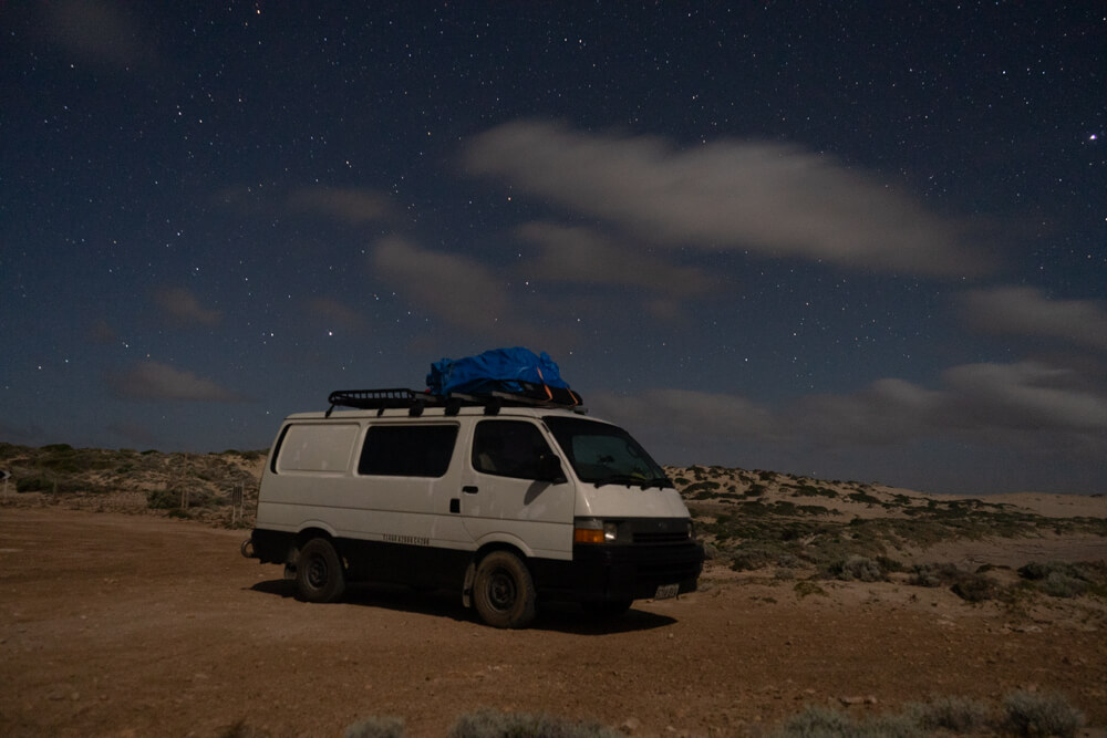 Read more about the article Roadtrip Essentials for Van Life – The Things You CANNOT Live Without
