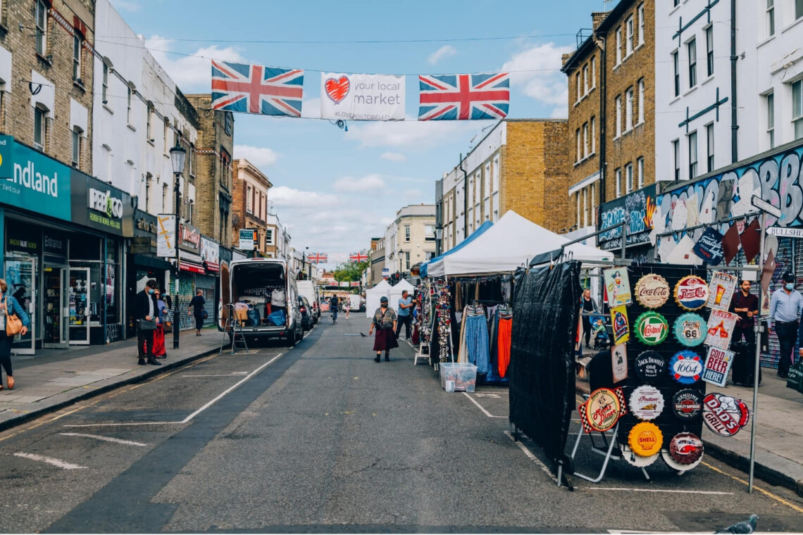 market stalls set up in london