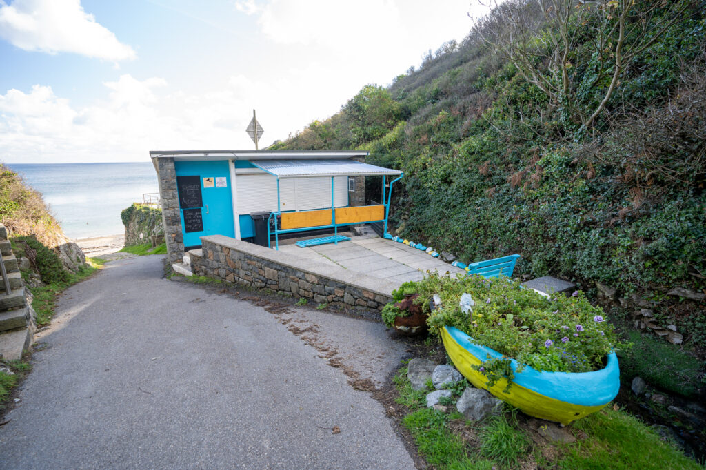 saints bay kiosk