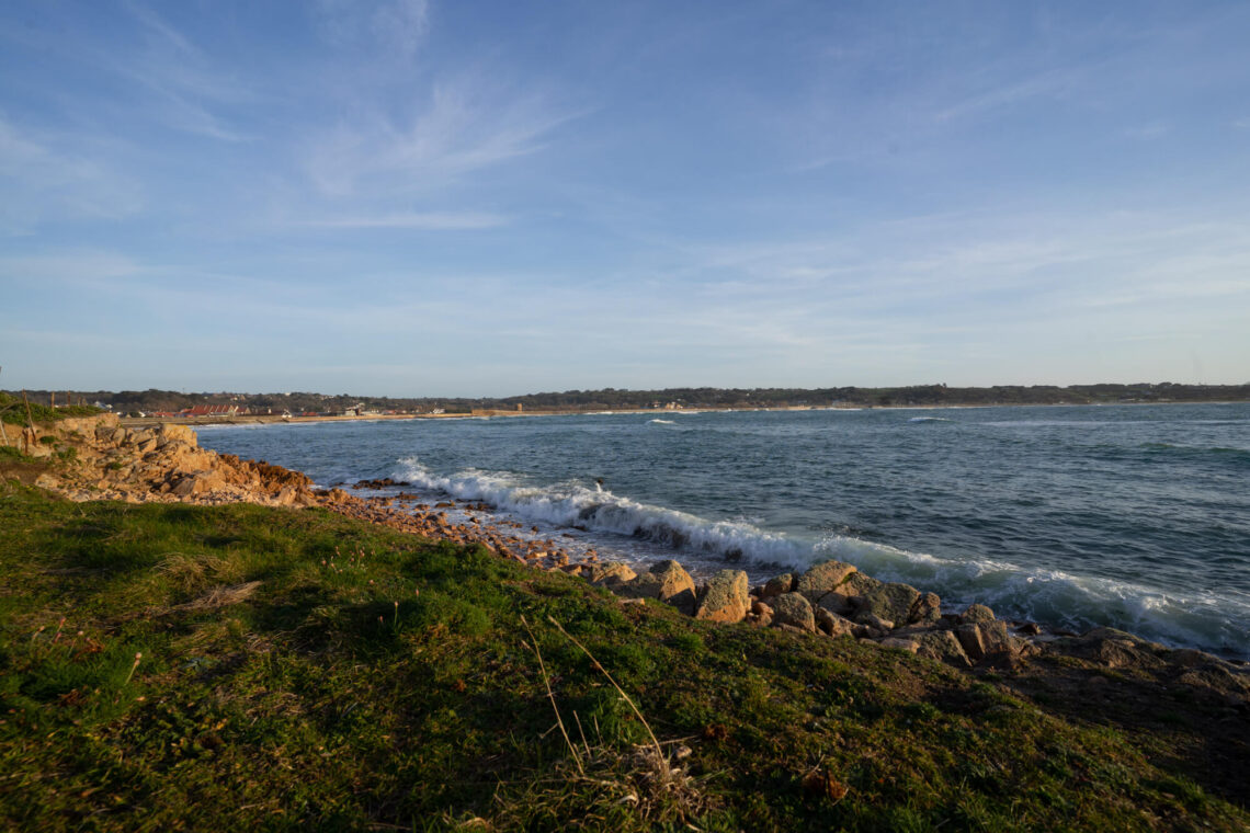 Read more about the article Vazon Bay, Guernsey – WHAT, WHERE and WHY..