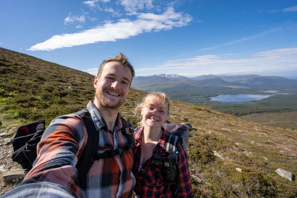 couple at top of mealle a bhuachaille