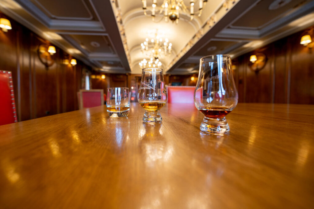 glenfarclas distillery tasting room