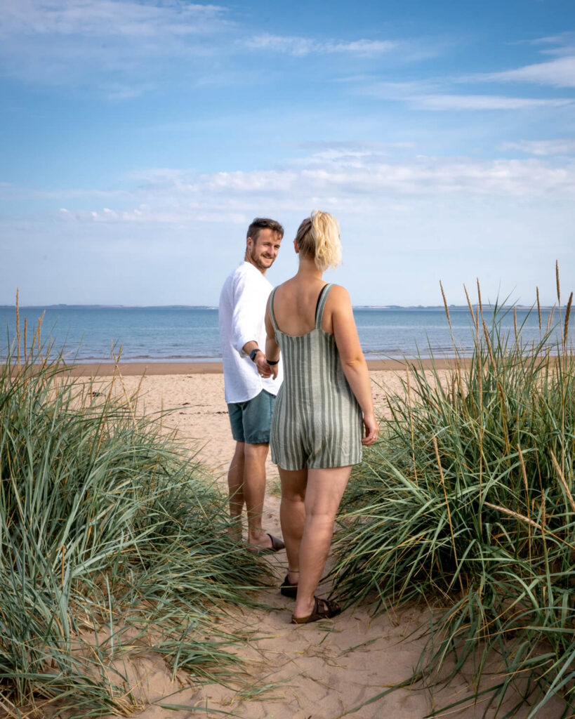 dornoch beach couple