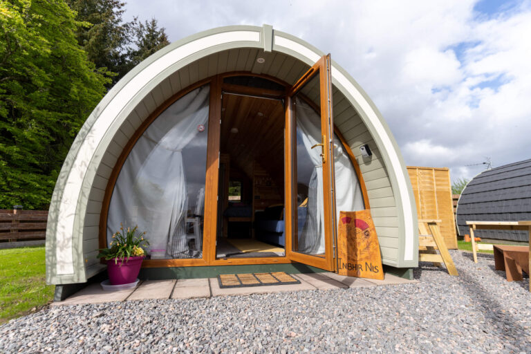 black isle pods and chalet