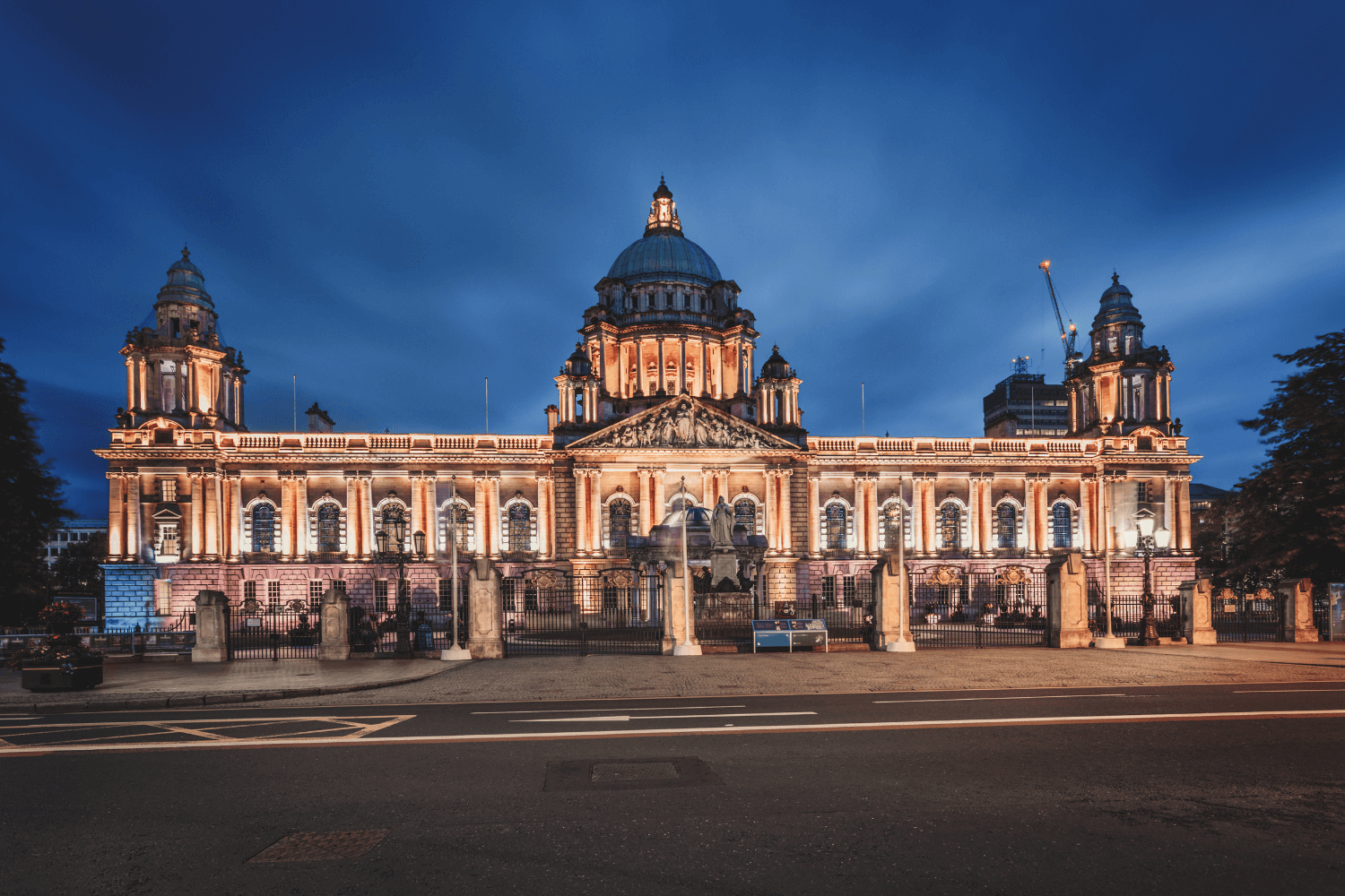 Read more about the article A Complete Guide to the Best Things to do in Belfast – Don’t Miss These Sights in Belfast