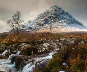 Reasons to Visit Glencoe in Winter – Is This The Most Beautiful Place in Scotland?!