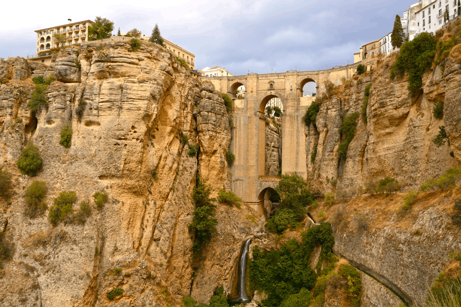 Read more about the article Malaga To Ronda Day Trip – Visiting Ronda In One Day