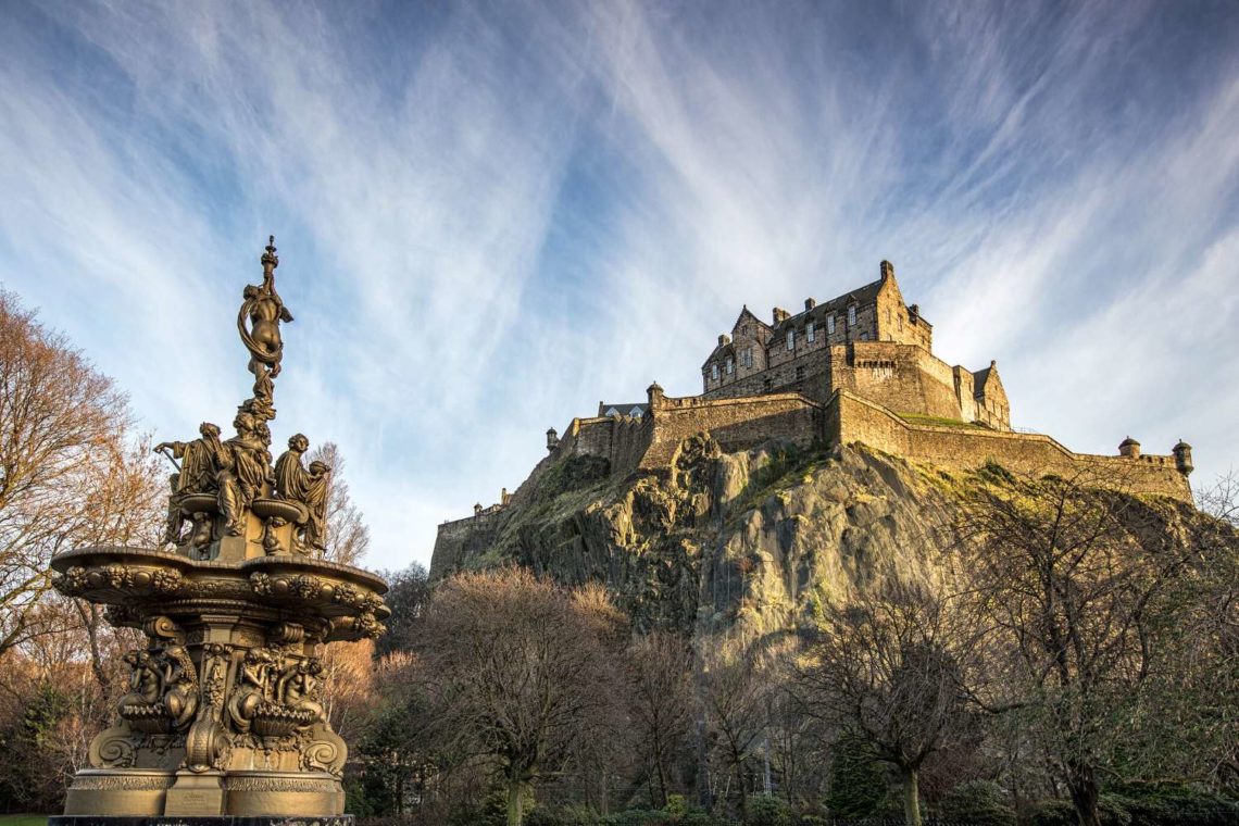 A Complete Guide to Visiting Edinburgh Castle - What to Expect when you ...