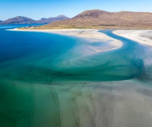 Best Wild Swimming Spots in the Outer Hebrides – Where To Dip (And Where To Dry Off!)